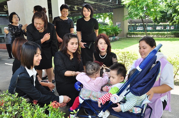 เยี่ยมชมมูลนิธิเด็กกำพร้าบ้านกิ่งแก้ววิบูลสันติ