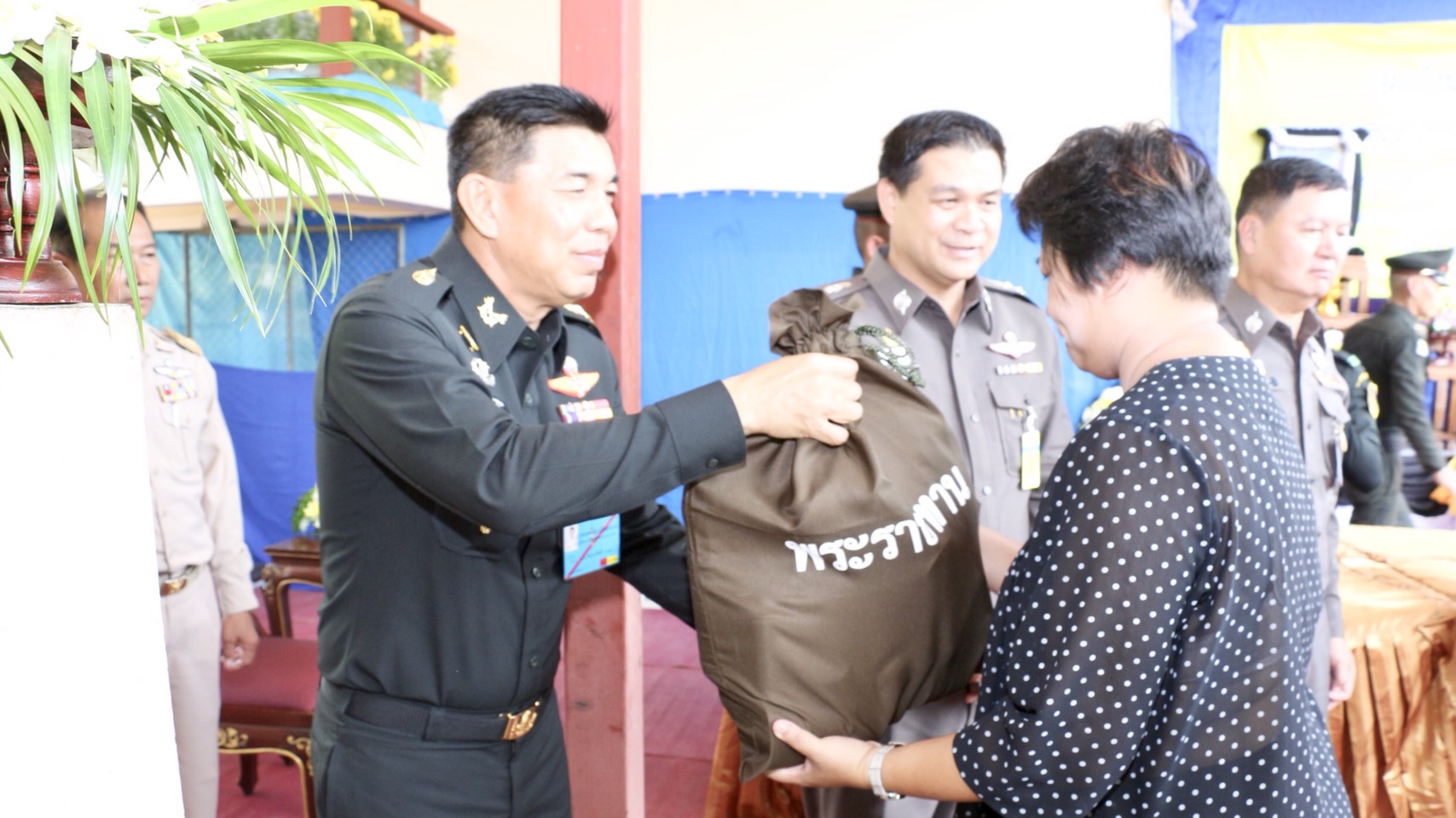 ผอ.สนภ.3 นทพ.ร่วมต้อนรับองคมนตรี