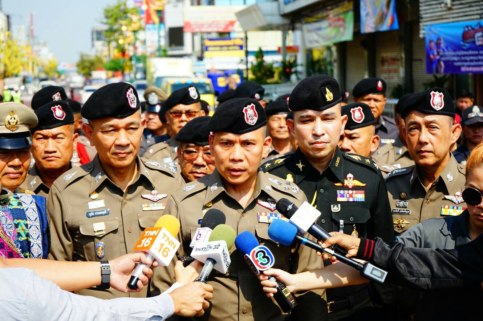 รอง ผบ.ตร.(ปป) ตรวจความพร้อมมาตรการในการดูแลรักษาความปลอดภัยในชีวิตและทรัพย์สินให้แก่ประชาชนและนักท่องเที่ยว ในช่วงเทศกาลสงกรานต์ 2561   