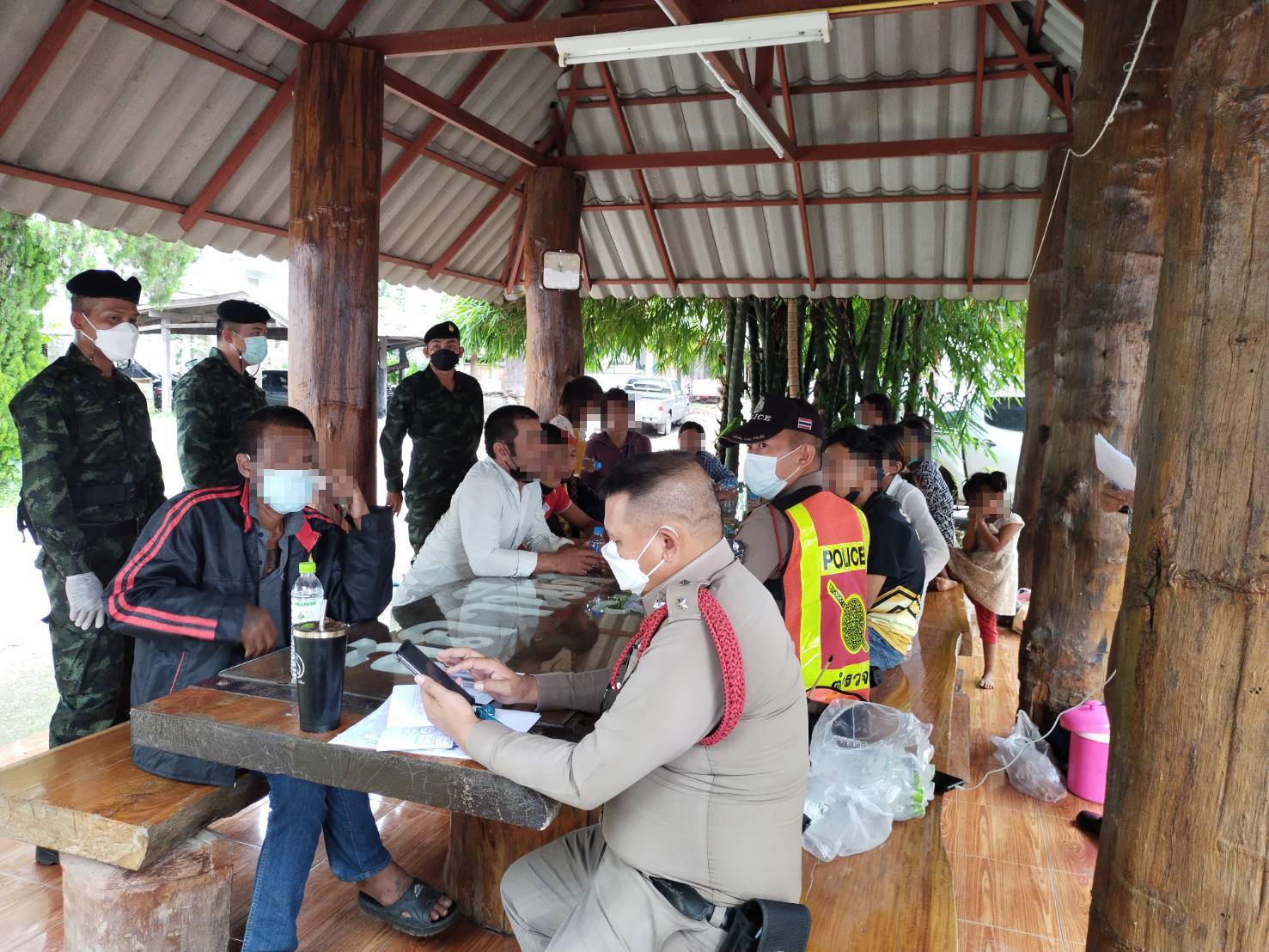 เชียงใหม่ -ผาเมือง จับ 19 ผู้ลักลอบเข้าเมือง ผู้นำพา ชายแดนเชียงดาว