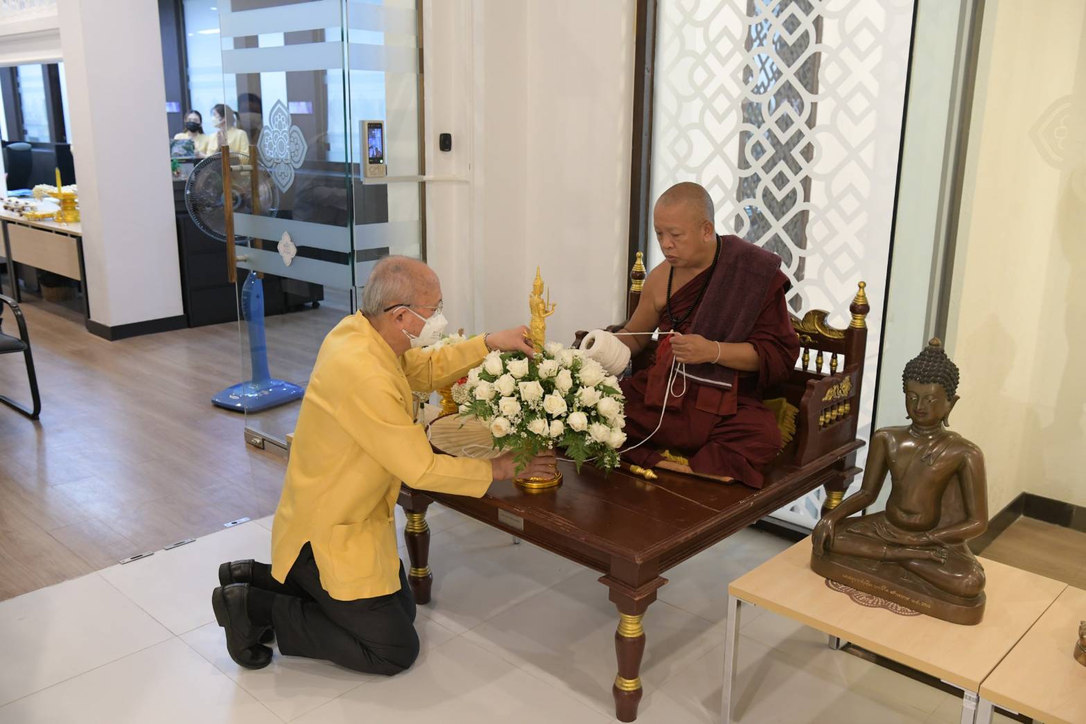 เชียงใหม่ - พิธียกมณฑปและอัญเชิญพระสยามเทวาธิราช ขึ้นประดิษฐานบนมณฑป ประจำมหาวิทยาลัยเชียงใหม่