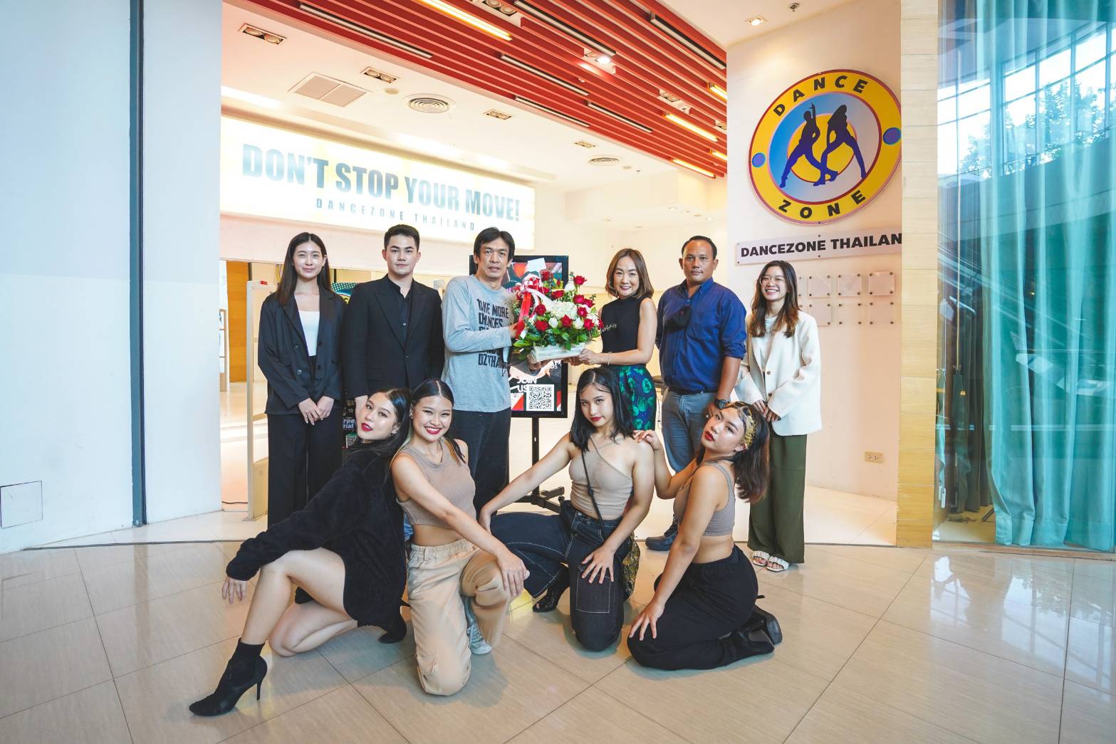 เชียงใหม่ - แสดงความยินดีเปิดสถาบันสอนเต้น Dance Zone Thailand ที่เมญ่าฯ เชียงใหม่