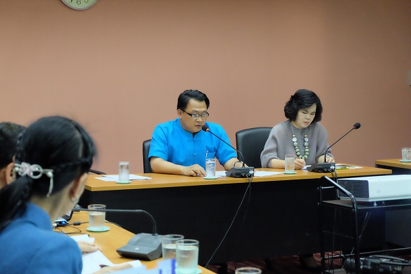 นายกเทศมนตรีนครลำปาง ประชุมติดตามความคืบหน้าในการจัดงาน “บันทึกประวัติศาสตร์ 100 ปี รถไฟรถม้า นครลำปาง” และงานประเพณี “สลุงหลวง กลองใหญ่ปีใหม่เมืองนครลำปาง ประจำปี 2559” 