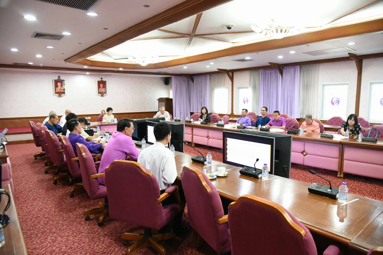 การประชุมคณะกรรมการส่งเสริมมหาวิทยาลัยเชียงใหม่