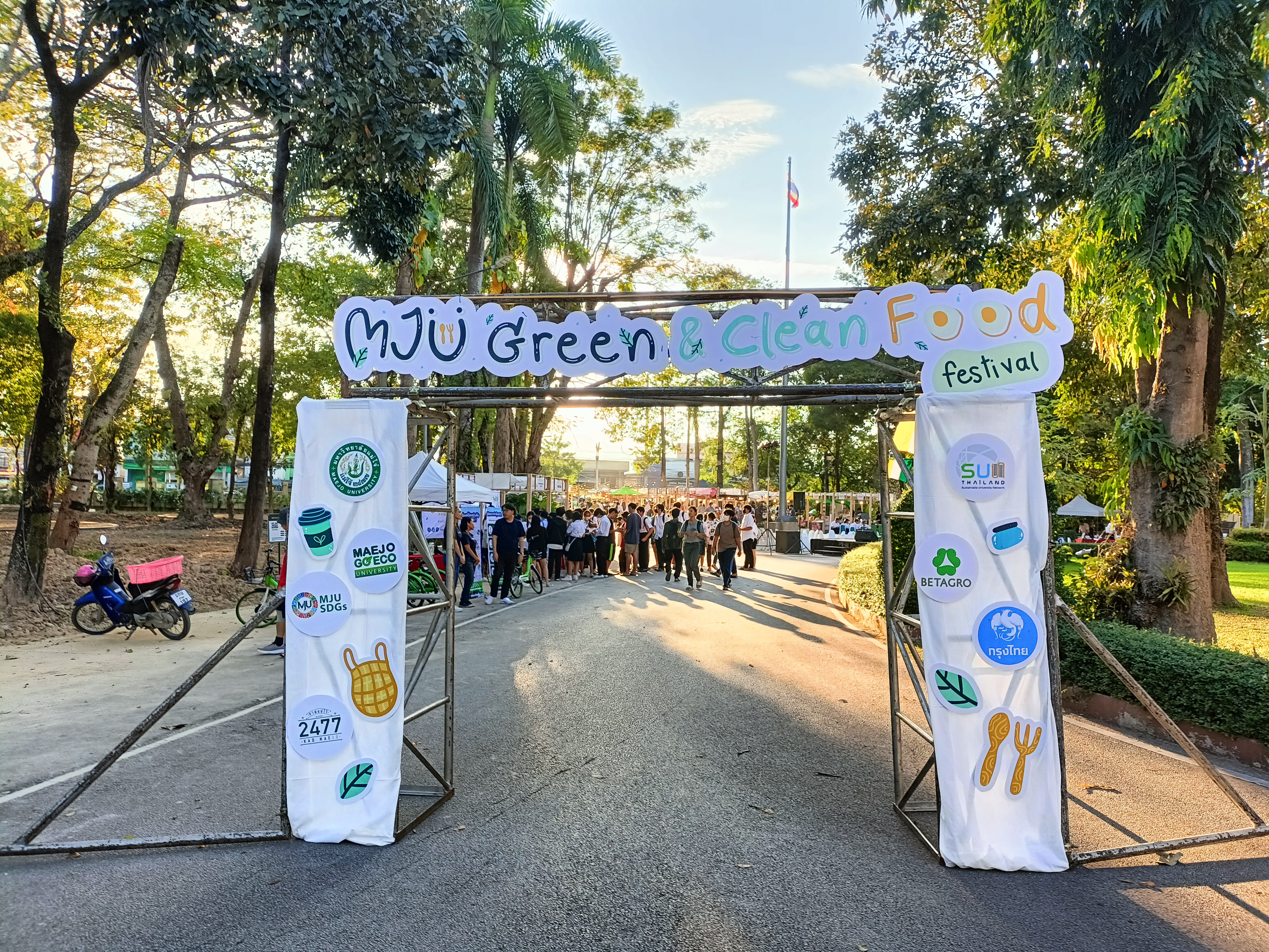 เชียงใหม่ - เริ่มแล้ว....เทศกาลอาหาร MJU Green & Clean Food Festival 2022ขับเคลื่อน Green U. สร้างสังคมน่าอยู่ ต่อยอดองค์ความรู้ด้านอาหารในทุกมิติ
