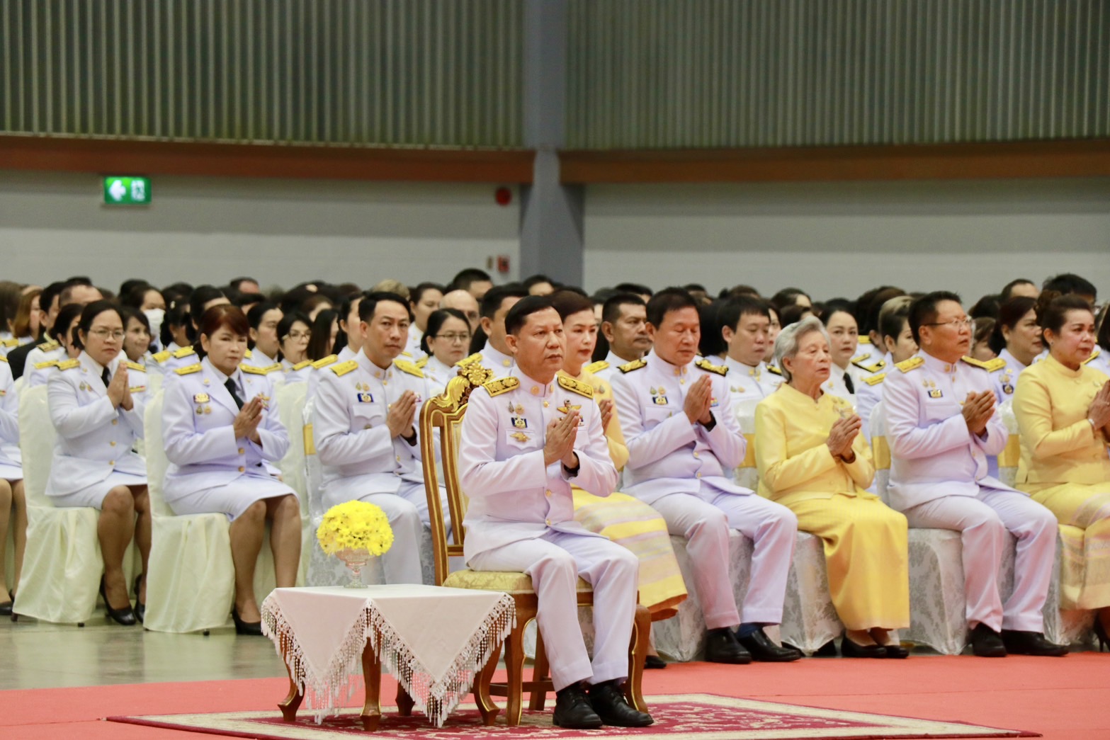 เชียงใหม่ จัดพิธีทำบุญตักบาตรและถวายสัตย์ปฏิญาณ เนื่องในวันเฉลิมพระชนมพรรษา พระบาทสมเด็จพระเจ้าอยู่หัว